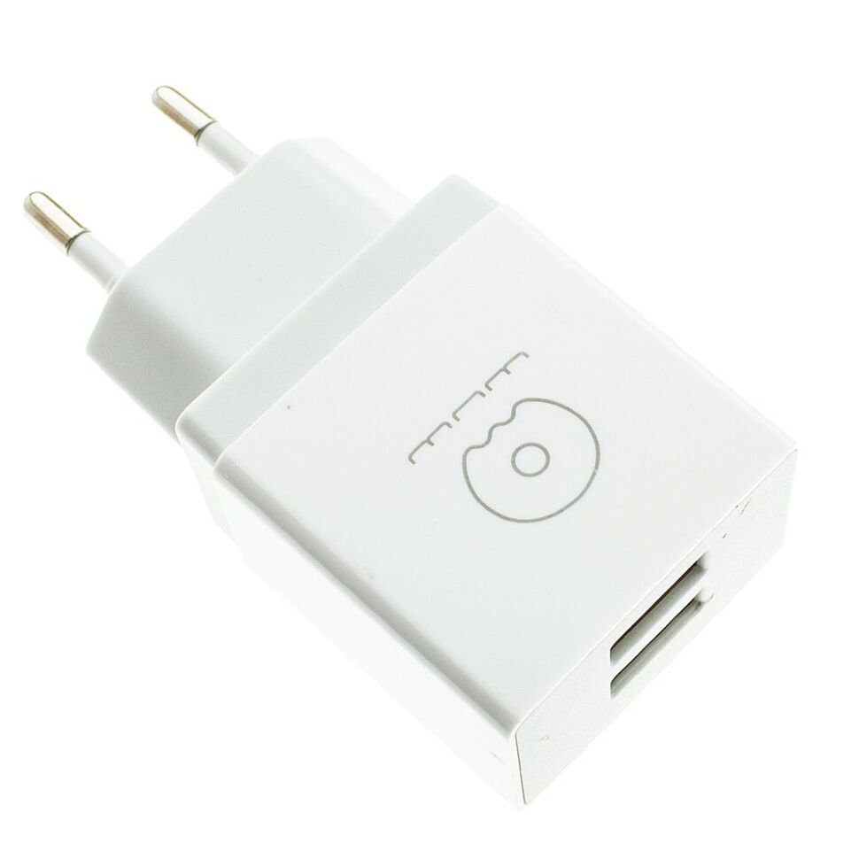 Мережевий зарядний пристрій WUW T23 2 USB + USB Type-C 2100 mA