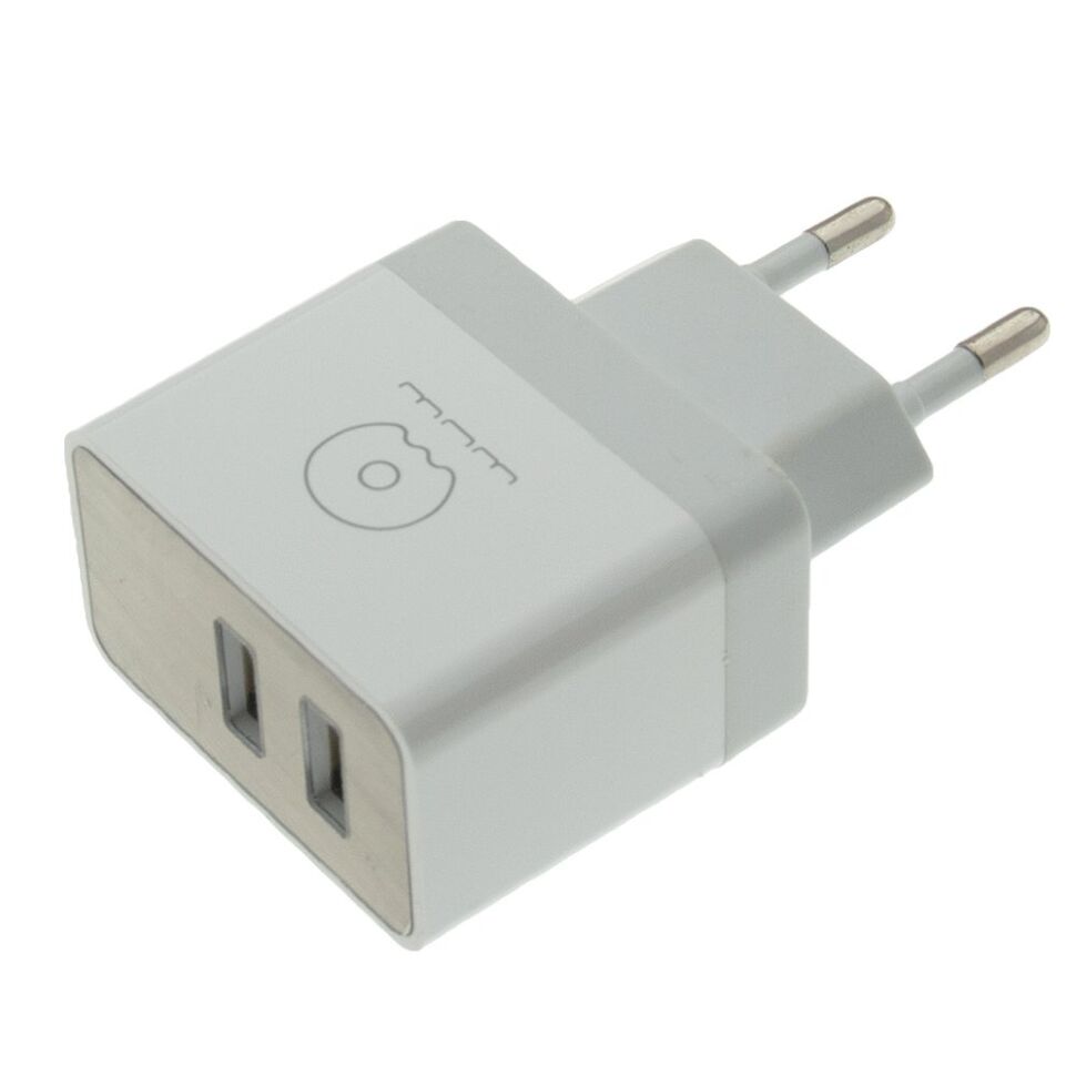 Зарядний пристрій WUW C82 LED 2 USB 2.1 A Зарядний пристрій WUW C82 LED 2 USB 2.1 A