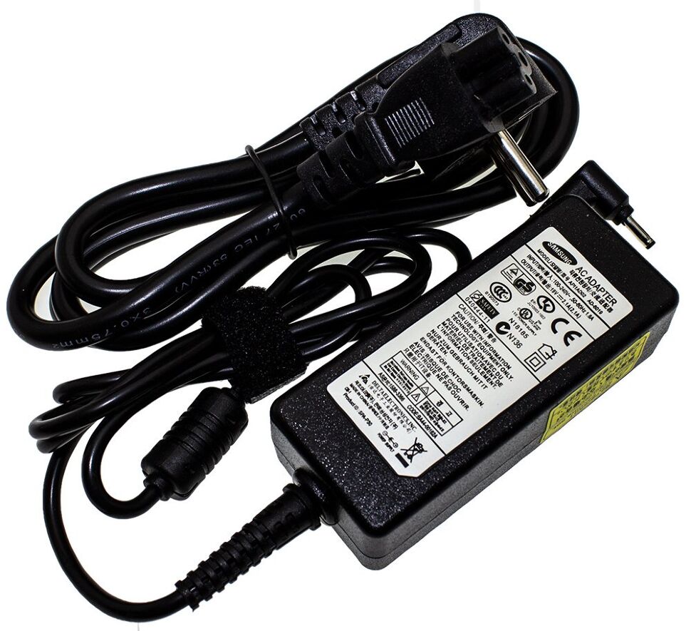 Блок живлення для ноутбука Samsung 40W 19V 2.1A (3.0*1.1 мм) Блок живлення для ноутбука Samsung 40W 19V 2.1A (3.0*1.1 мм)